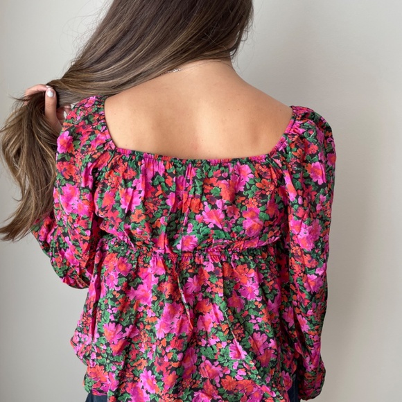 Floral Top - Picture 2 of 2